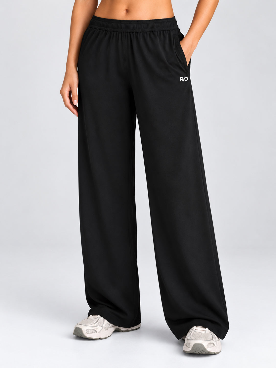 AirMotion Straight Leg Pants